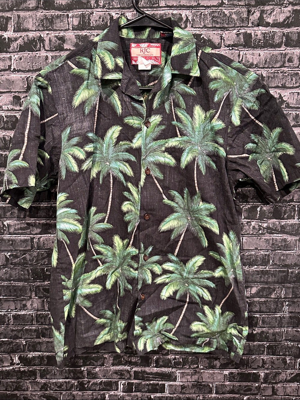 RJC Men’s Black Short-Sleeve Palm Print Button-Down Shirt